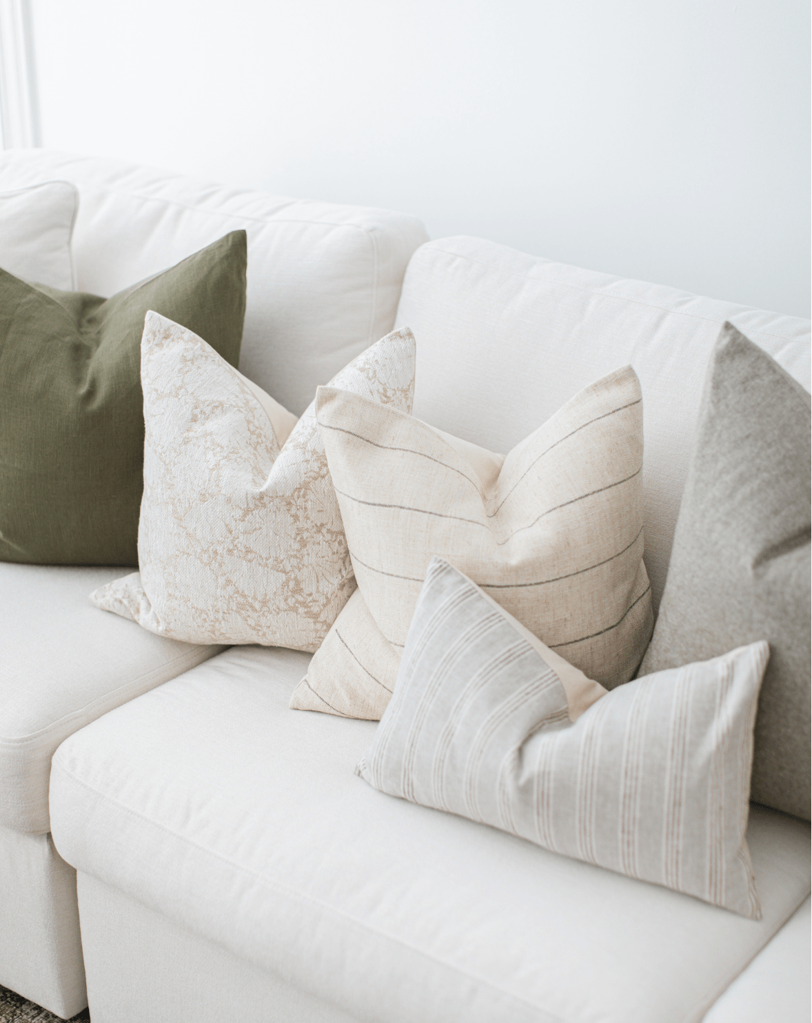 green neutral pillow set