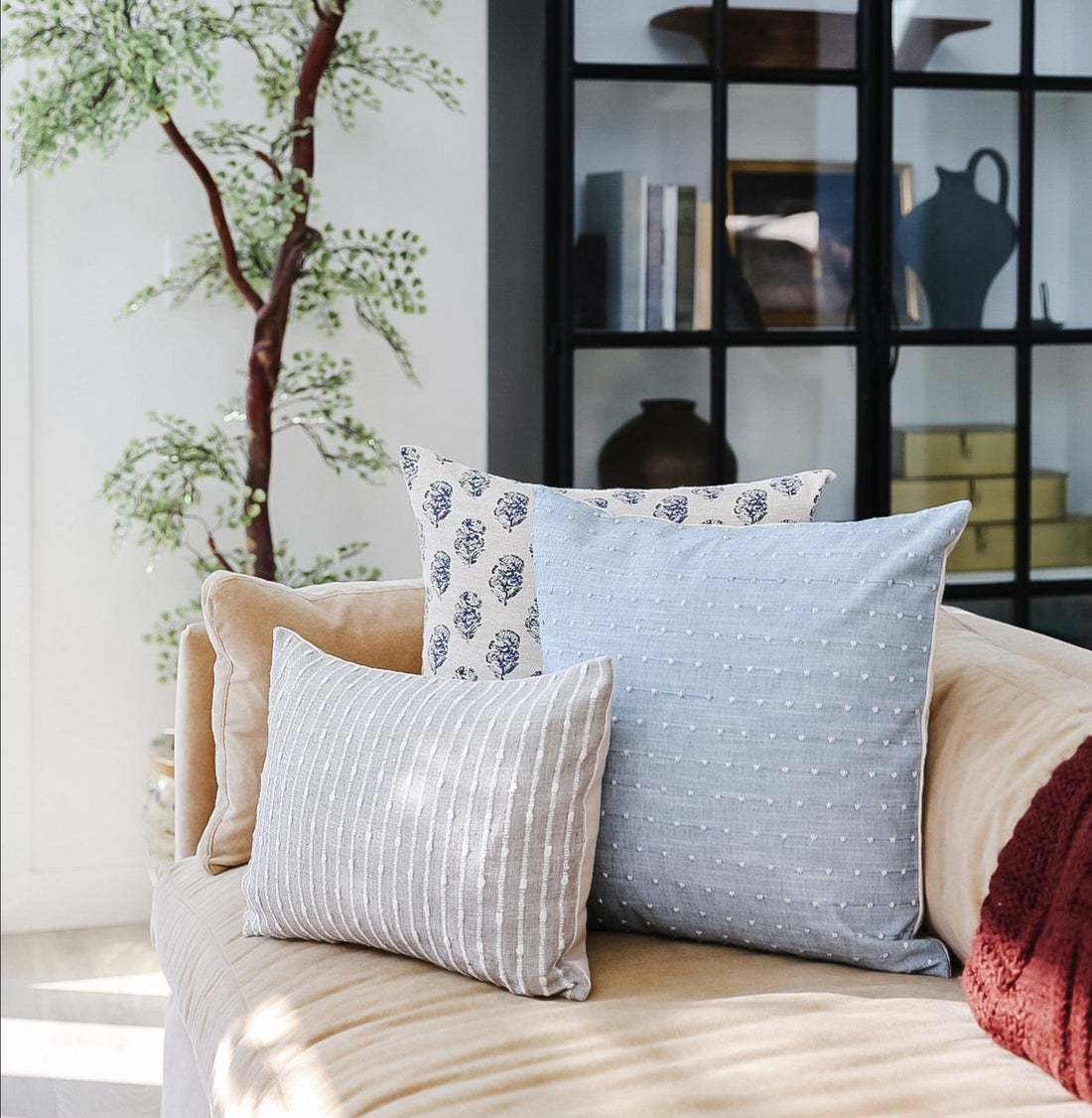 light blue neutral sofa pillow set