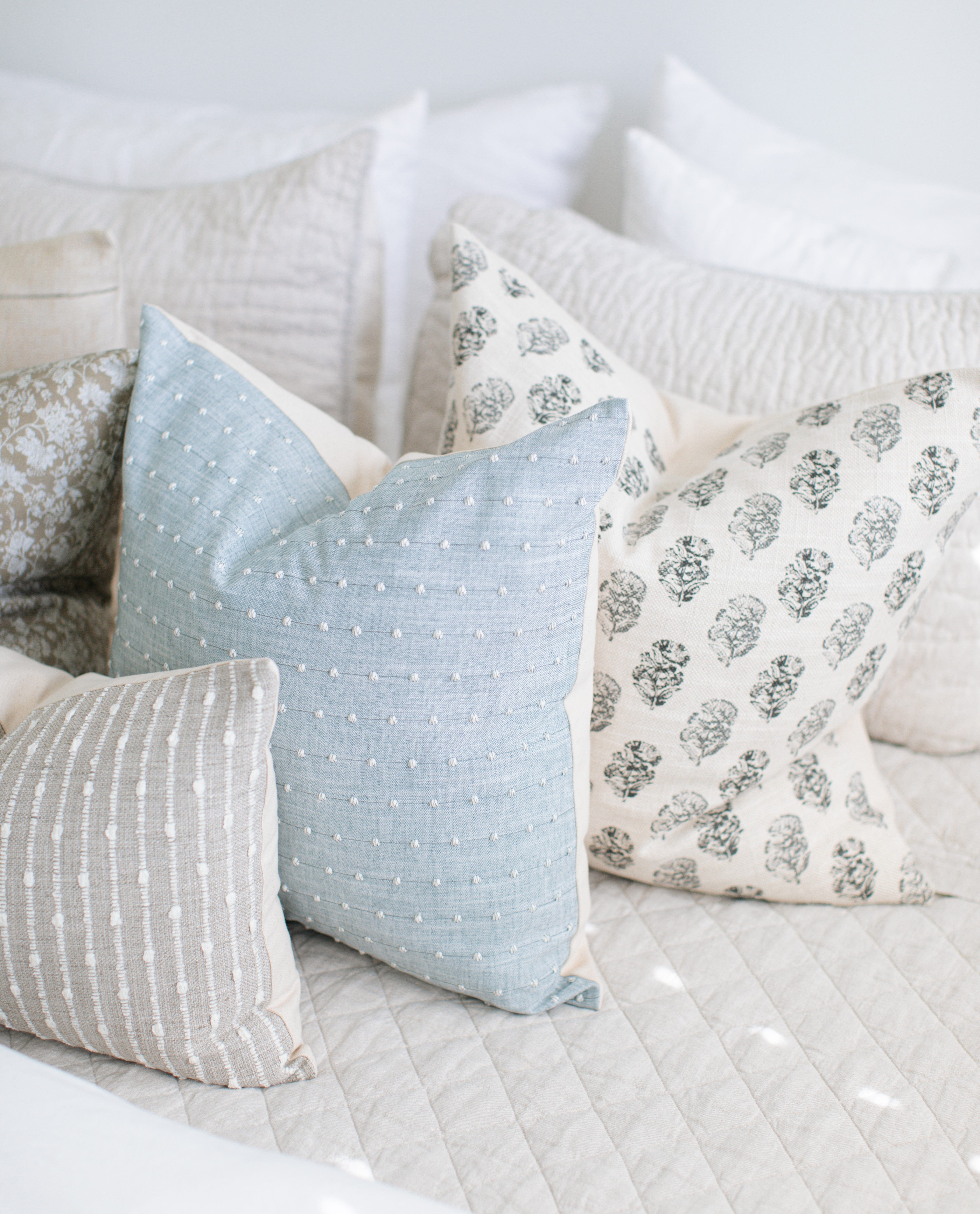 Mai Sofa Pillow Combo | Set of 5